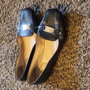 Kenneth Cole womens size 11 Reaction black flats